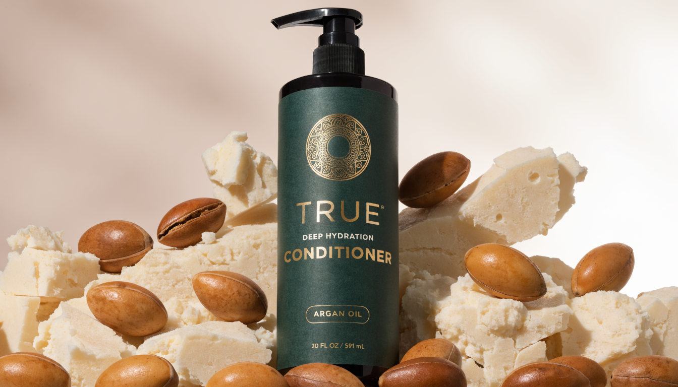 Acondicionador natural Real Natura para cabello hidratado y brillante
